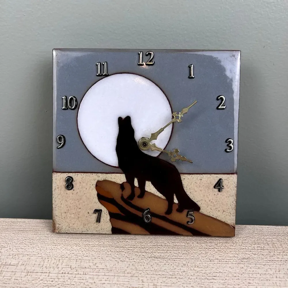 Vintage Howling Coyote Wolf Wall Clock Ceramic Porcelain Tile Art NEEDS REPAIRS